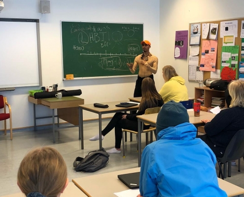 Kunsten å være syndig, Ahmed Umar, skoleturné 2019